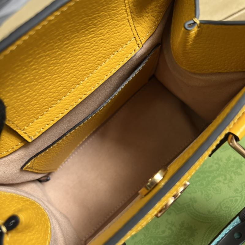 Gvc*1 tote bags